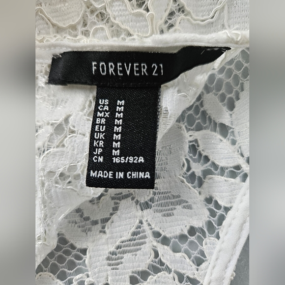 Cream lace top - Picture 3 of 3